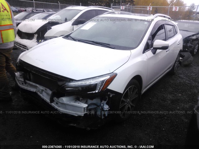 4S3GTAU6XH3721513 - 2017 SUBARU IMPREZA LIMITED WHITE photo 2