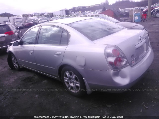 1N4AL11DX5N903047 - 2005 NISSAN ALTIMA S/SL SILVER photo 3