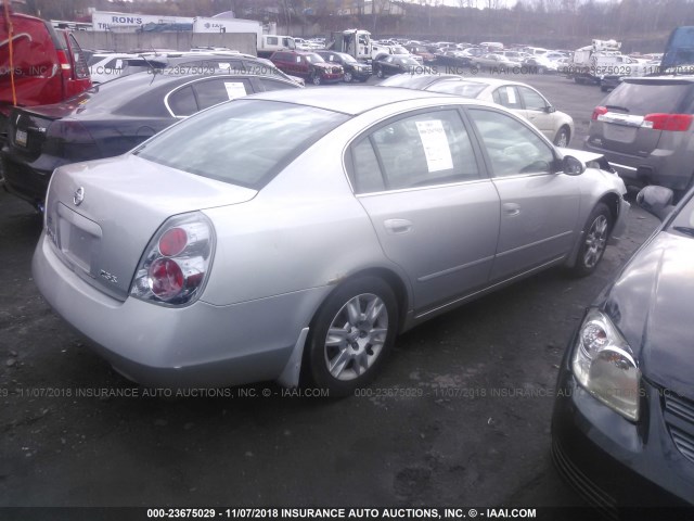 1N4AL11DX5N903047 - 2005 NISSAN ALTIMA S/SL SILVER photo 4