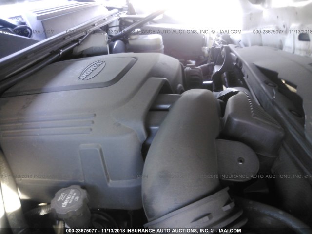 1GNSCJE04DR355518 - 2013 CHEVROLET SUBURBAN C1500 LT WHITE photo 10