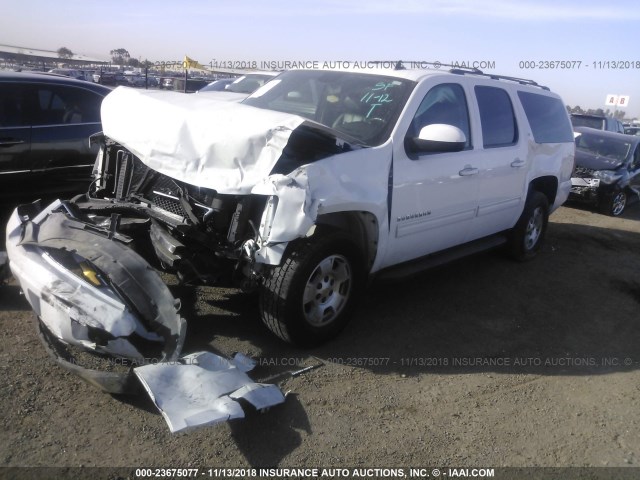 1GNSCJE04DR355518 - 2013 CHEVROLET SUBURBAN C1500 LT WHITE photo 2