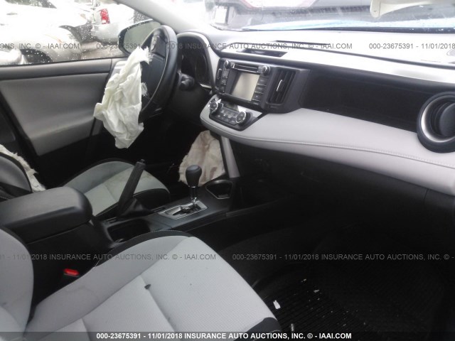 JTMRFREV2JJ199739 - 2018 TOYOTA RAV4 ADVENTURE/XLE 蓝色 照片 5