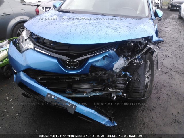 JTMRFREV2JJ199739 - 2018 TOYOTA RAV4 ADVENTURE/XLE 蓝色 照片 6