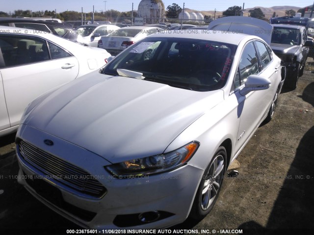 3FA6P0LU5GR304736 - 2016 FORD FUSION SE HYBRID WHITE photo 2