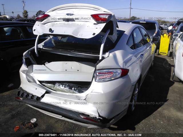 3FA6P0LU5GR304736 - 2016 FORD FUSION SE HYBRID WHITE photo 4