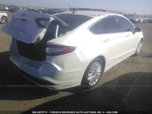 3FA6P0LU1FR264573 - 2015 FORD FUSION SE HYBRID WHITE photo 4