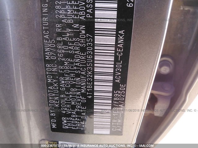 4T1BE32K35U630357 - 2005 TOYOTA CAMRY LE/XLE/SE GRAY photo 9