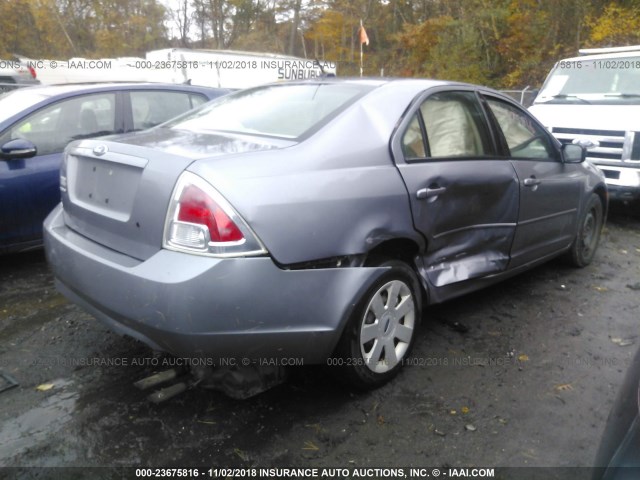 3FAHP06Z97R257520 - 2007 FORD FUSION S GRAY photo 4