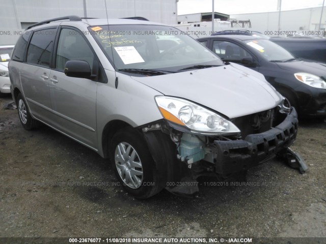 5TDZK23C28S169304 - 2008 TOYOTA SIENNA CE/LE SILVER photo 1