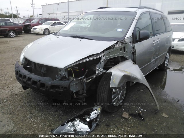 5TDZK23C28S169304 - 2008 TOYOTA SIENNA CE/LE SILVER photo 2