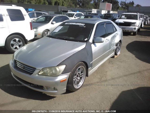 JTHBD182910007277 - 2001 LEXUS IS 300 SILVER photo 2