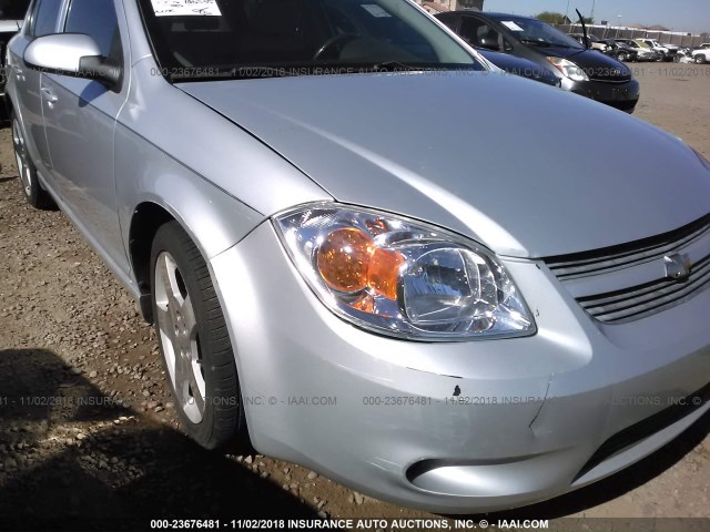 1G1AM58BX87266875 - 2008 CHEVROLET COBALT SPORT SILVER photo 6