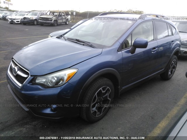 JF2GPAGC2DH855078 - 2013 SUBARU XV CROSSTREK 2.0 LIMITED BLUE photo 2