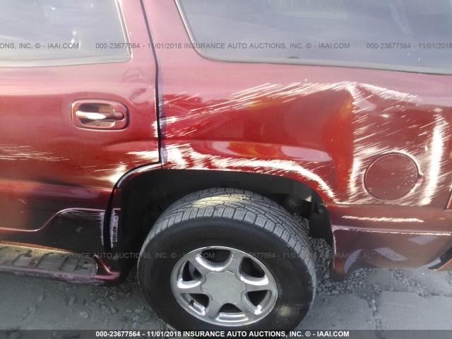 1GKEK63U13J242655 - 2003 GMC YUKON DENALI BURGUNDY photo 6