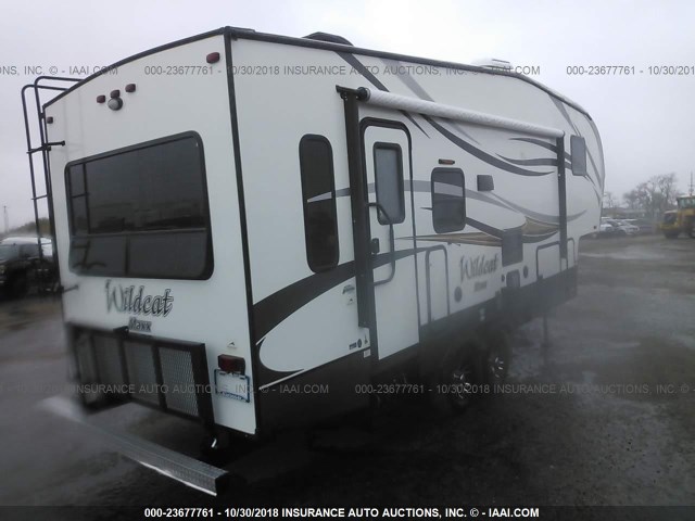 4X4FWCZ26FT013867 - 2015 FOREST RIVER WILDCAT  灰色 照片 4