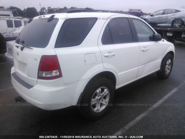 KNDJD733645303154 - 2004 KIA SORENTO EX/LX WHITE photo 4