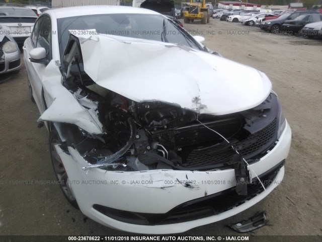 1C3CCCBB0FN649527 - 2015 CHRYSLER 200 S WHITE photo 6