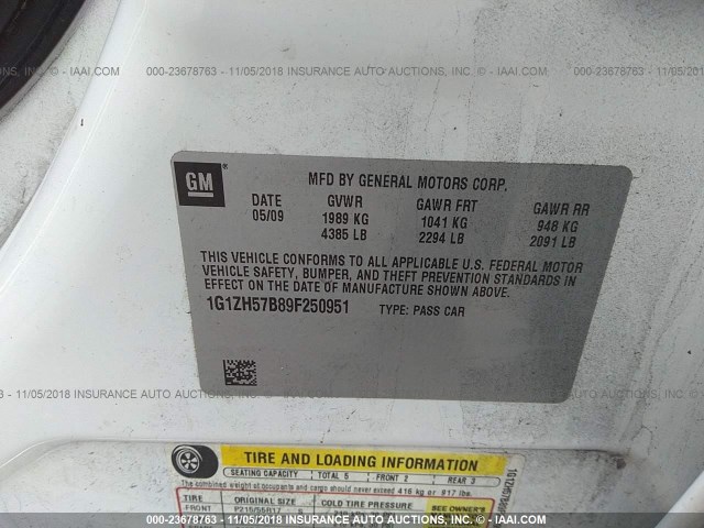 1G1ZH57B89F250951 - 2009 CHEVROLET MALIBU 1LT WHITE photo 9