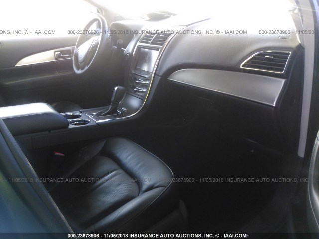 2LMDJ6JK2DBL28199 - 2013 LINCOLN MKX BLUE photo 5