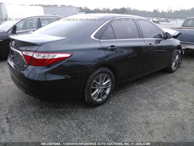 4T1BF1FK7GU262358 - 2016 TOYOTA CAMRY LE/XLE/SE/XSE BLACK photo 4