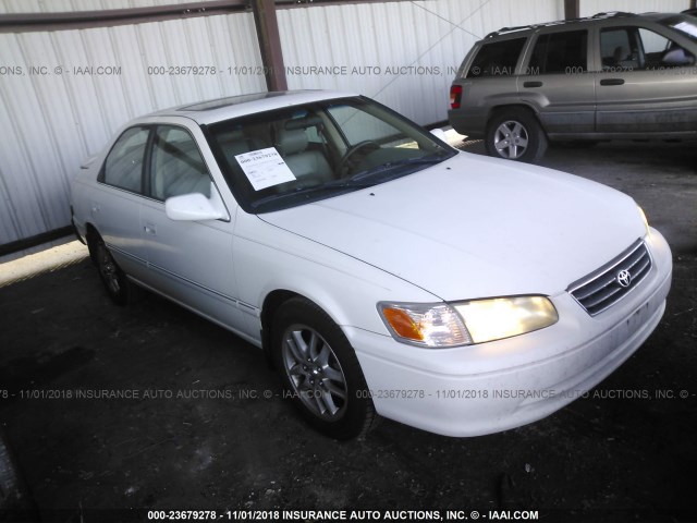 JT2BF28K0Y0253039 - 2000 TOYOTA CAMRY LE/XLE 白色 照片 1