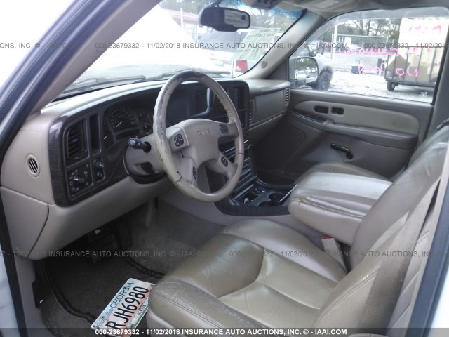 1GKEK63UX5J191644 - 2005 GMC YUKON WHITE photo 5