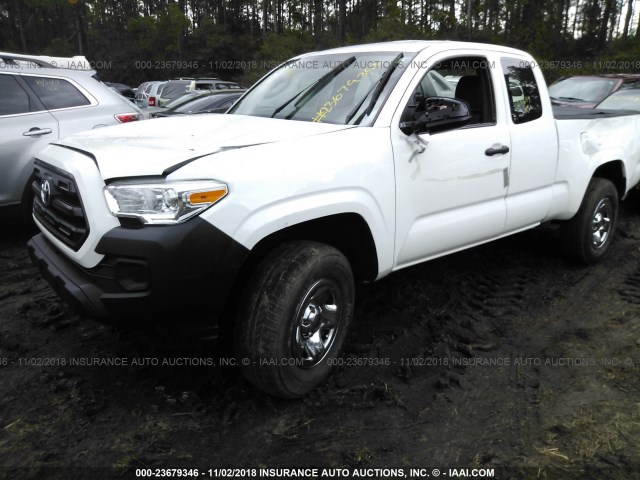 5TFRX5GN8HX079504 - 2017 TOYOTA TACOMA ACCESS CAB/SR/SR5 WHITE photo 2
