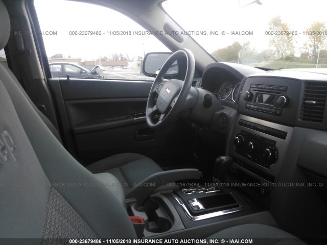 1J8HR48P57C619809 - 2007 JEEP GRAND CHEROKEE LAREDO/COLUMBIA/FREEDOM 黑色 照片 5