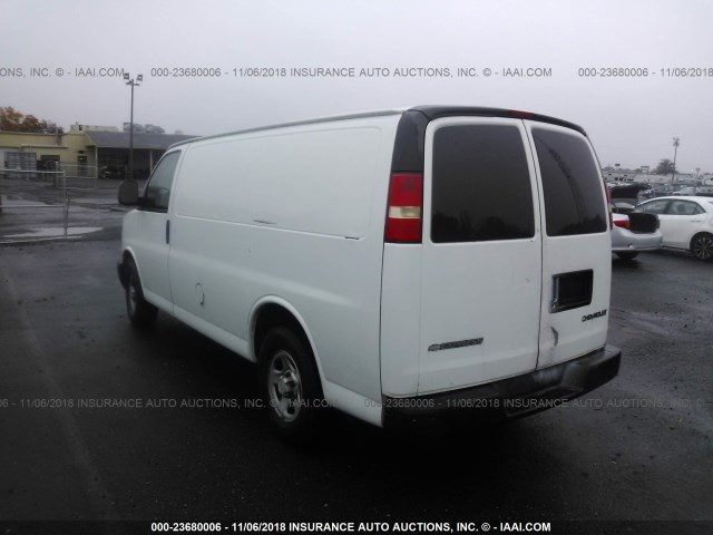 1GCFG15X861172538 - 2006 CHEVROLET EXPRESS G1500  WHITE photo 3