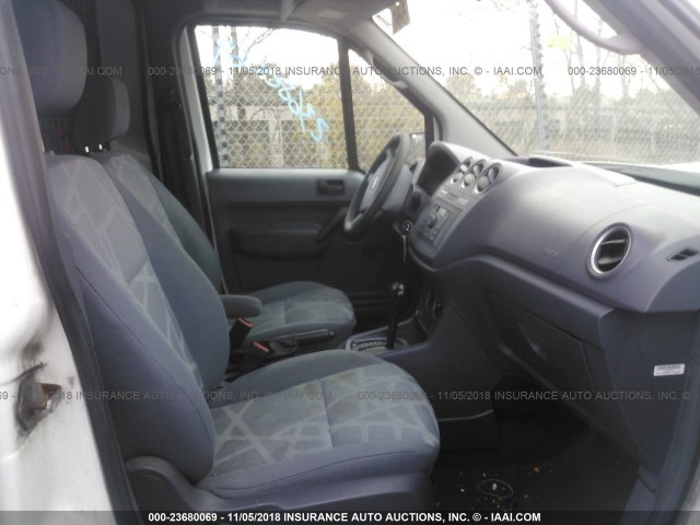 NM0LS7AN6BT067095 - 2011 FORD TRANSIT CONNECT XL WHITE photo 5
