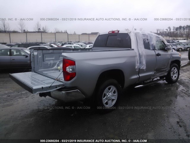 5TFUM5F18HX069539 - 2017 TOYOTA TUNDRA DOUBLE CAB SR/SR5 SILVER photo 4