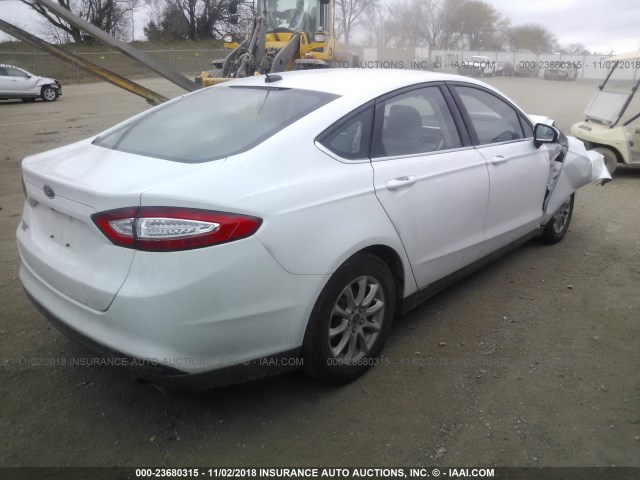 3FA6P0G72GR241292 - 2016 FORD FUSION S WHITE photo 4