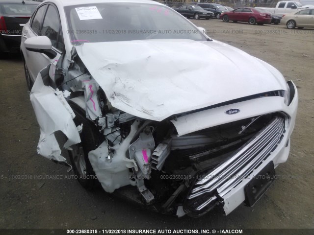 3FA6P0G72GR241292 - 2016 FORD FUSION S WHITE photo 6