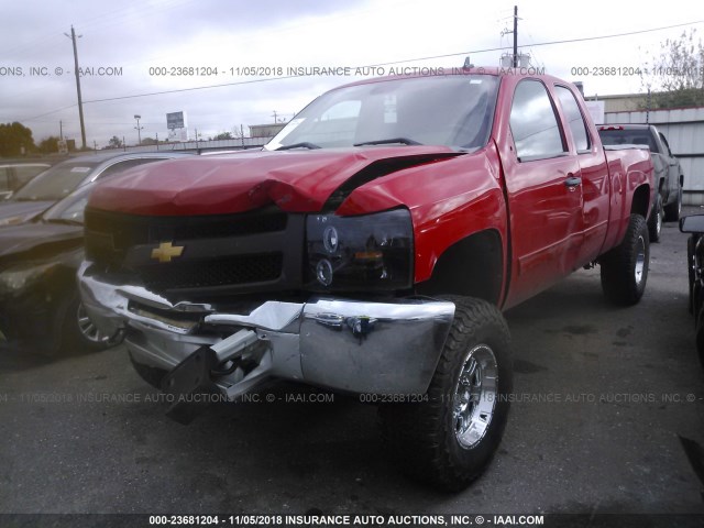 1GCRKSEA4DZ242094 - 2013 CHEVROLET SILVERADO K1500 LT RED photo 2