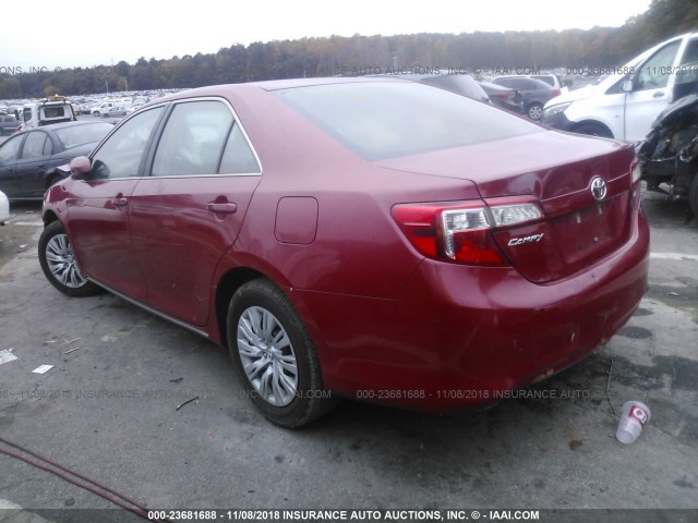 4T1BF1FK2DU654952 - 2013 TOYOTA CAMRY L/SE/LE/XLE Qırmızı foto 3