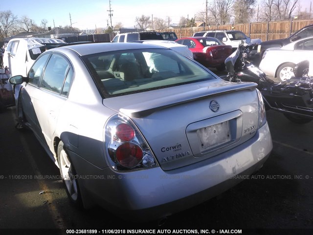 1N4BL11D75C346811 - 2005 NISSAN ALTIMA SE/SL/SE-R SILVER photo 3