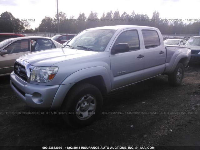 3TMKU72N47M013419 - 2007 TOYOTA TACOMA DBL CAB PRERUNNER LNG BED SILVER photo 2