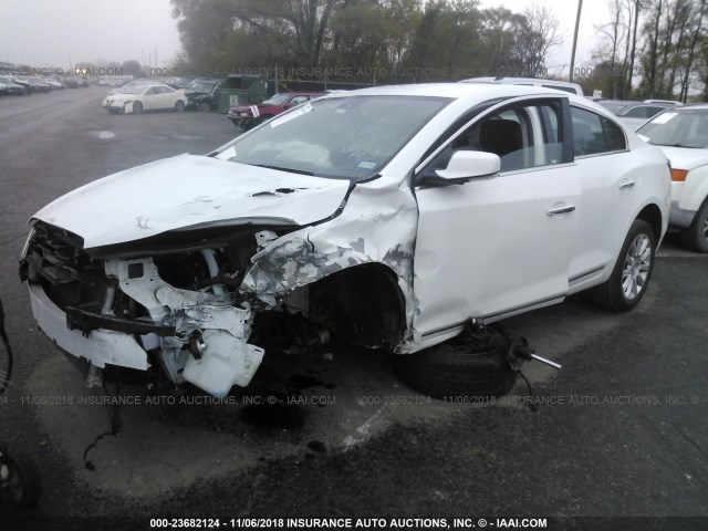 1G4GC5E37DF296753 - 2013 BUICK LACROSSE WHITE photo 2