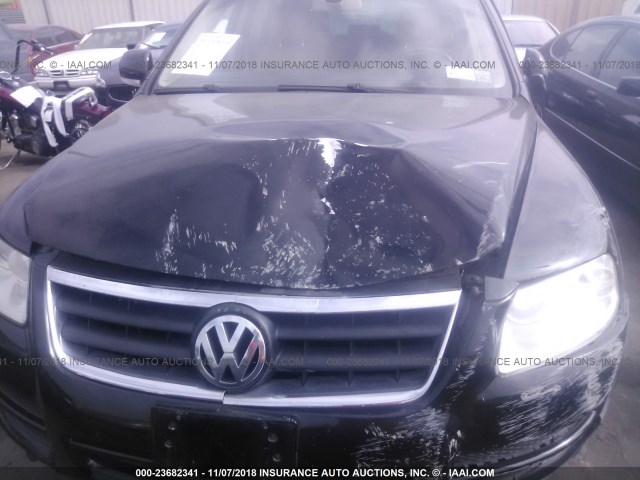 WVGBC77L54D041579 - 2004 VOLKSWAGEN TOUAREG 3.2 BLACK photo 6