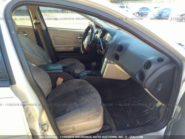 2G2WP552X81147881 - 2008 PONTIAC GRAND PRIX GOLD photo 5