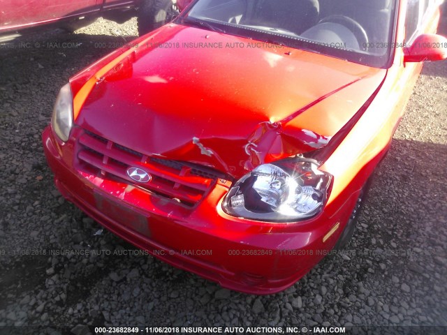 KMHCG45C95U616715 - 2005 HYUNDAI ACCENT GL RED photo 6