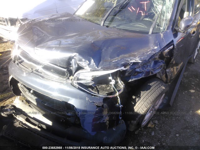 KNDJP3A5XE7012618 - 2014 KIA SOUL + GRAY photo 6