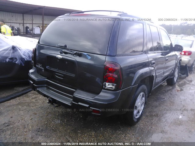 1GNDS13S752123117 - 2005 CHEVROLET TRAILBLAZER LS/LT GRAY photo 4