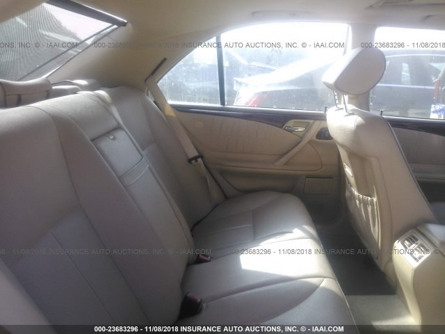 WDBJF65J51B206992 - 2001 MERCEDES-BENZ E 320 WHITE photo 8