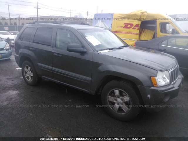 1J4GR48K25C513462 - 2005 JEEP GRAND CHEROKEE LAREDO/COLUMBIA/FREEDOM 灰色 照片 1
