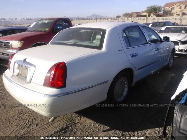 1LNHM81W2YY907270 - 2000 LINCOLN TOWN CAR EXECUTIVE WHITE photo 4