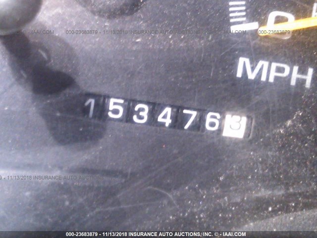 1GCEK14R6WZ131744 - 1998 CHEVROLET GMT-400 K1500 SILVER photo 7