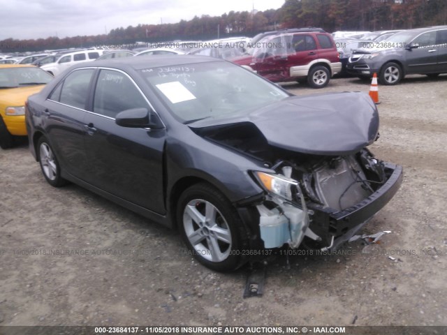 4T1BF1FK8CU538444 - 2012 TOYOTA CAMRY SE/LE/XLE GRAY photo 1