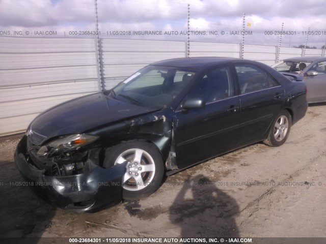 4T1BF32K83U042870 - 2003 TOYOTA CAMRY LE/XLE/SE GREEN photo 2