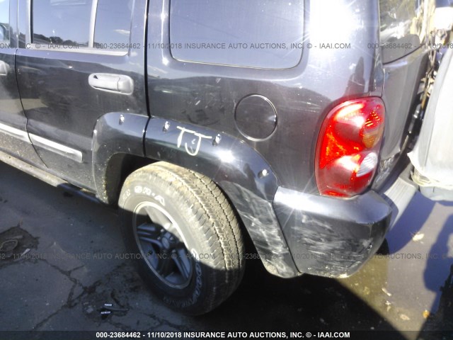 1J4GL38K24W135068 - 2004 JEEP LIBERTY RENEGADE BLACK photo 6